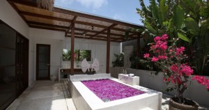 Nyaman_villa-4-bedrooms-2