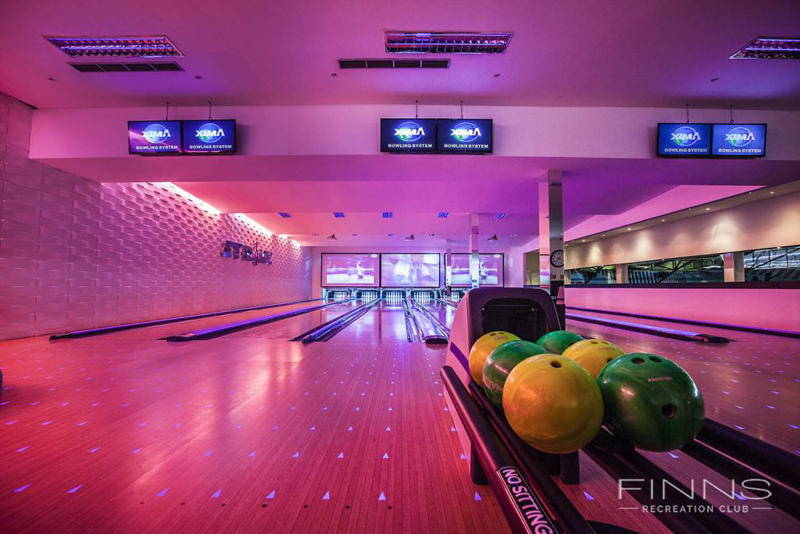 strike-bowling